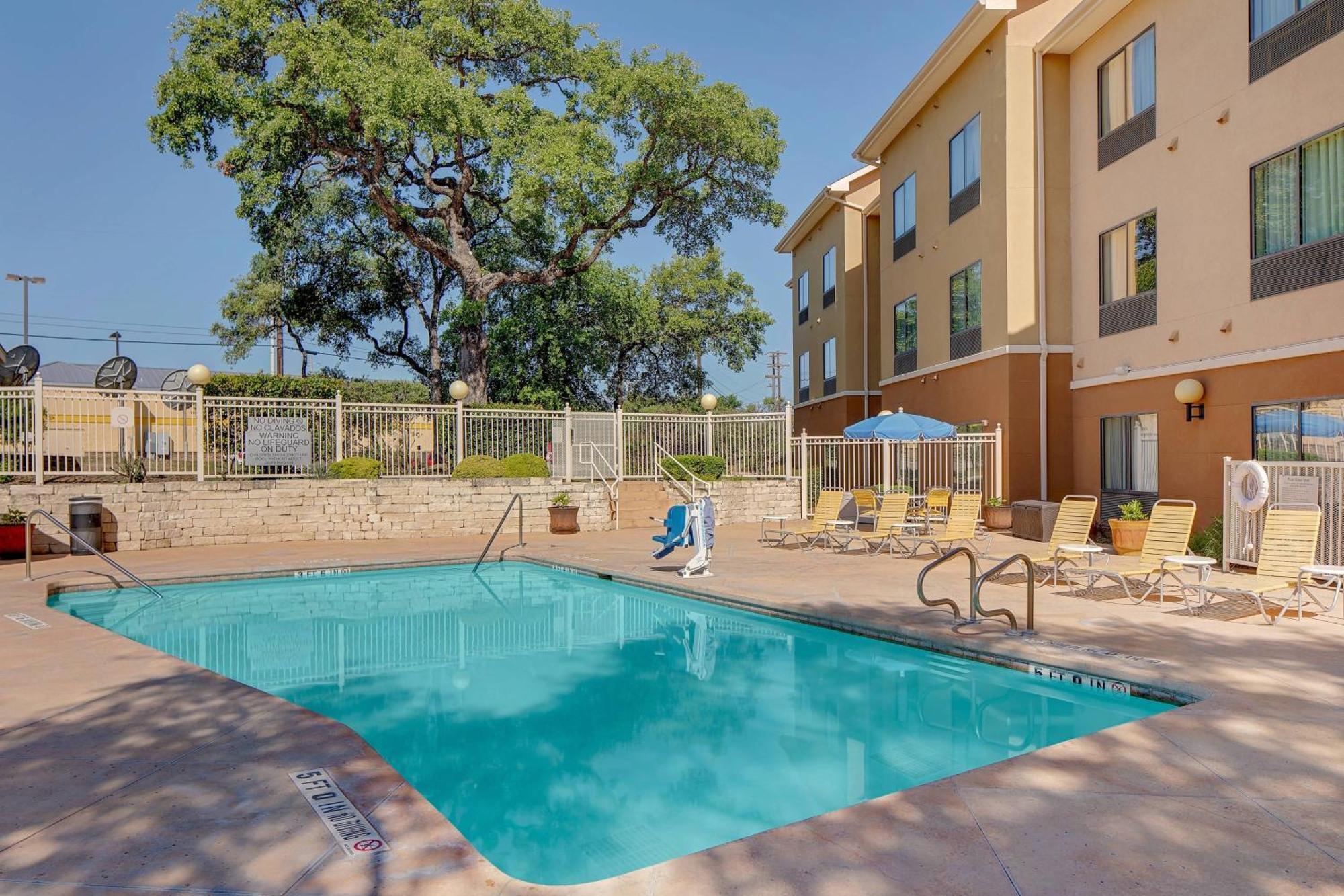 Fairfield Inn & Suites By Marriott San Antonio Seaworld / Westover Hills Luaran gambar